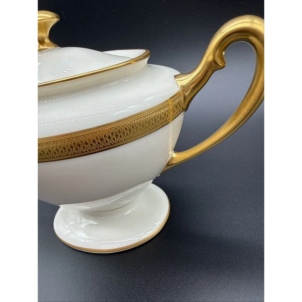 Lenox Ivory Fine China Gold Encrusted Creamer and Sugar Bowl Set 24k Gold Trim